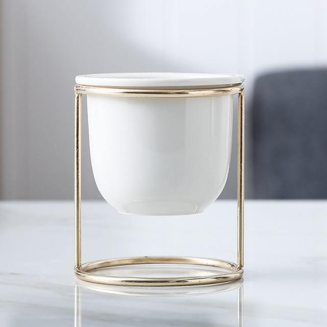 GoldPlanter Marmorisierter Keramiktopf mit Goldmetall-Ständer | Stilvolle Pflanzenhalterung | Dekoration für Zuhause & Büro