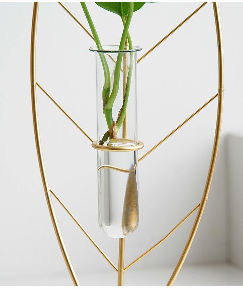 FloraTube Goldene Metall- und Glas-Pflanzenvase | Testrohr-Design | Modernes Deko-Highlight für Zuhause & Büro