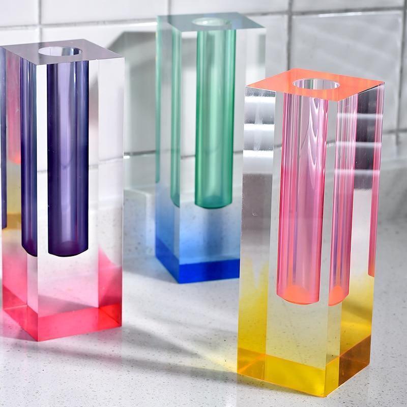 PrismVase Moderne Acrylvase im Prisma-Design | Zeitlos & Elegant | Perfekte Deko für Zuhause