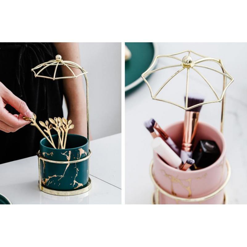 LustraGold Ceramic Swirl Planter mit Goldständer | Eleganter Keramiktopf | Stilvolle Pflanzenhalterung für Zuhause