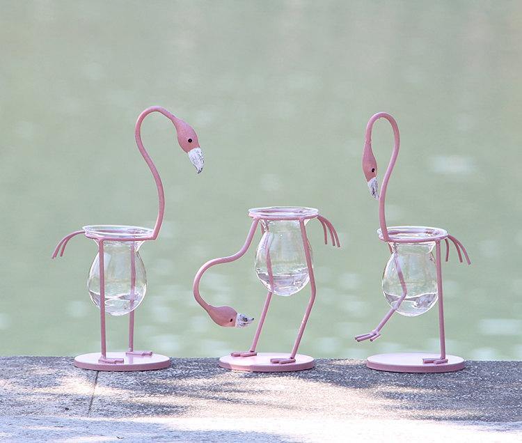 FlamigoBloom Tropische Deko-Vase | Zimmerpflanzengefäß | Stilvolle Glasvase mit Flamingo-Design