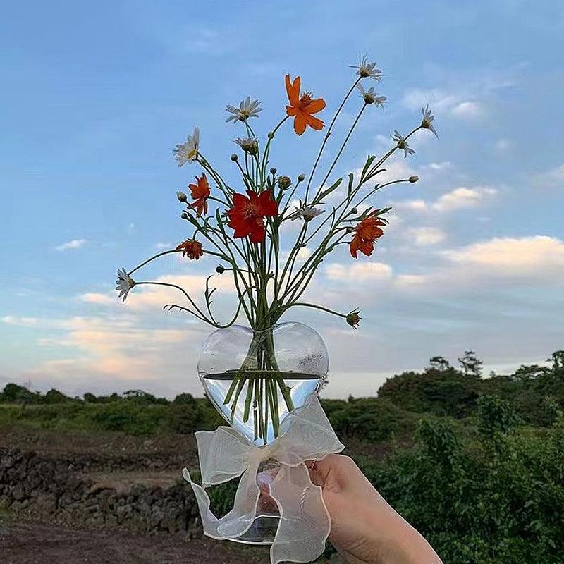 CupidVase Herzförmige Glasvase | Dekorative Blumenvase | Romantische Tischdeko