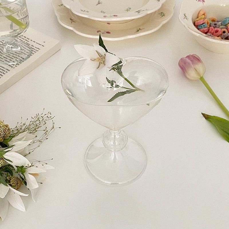 CupidVase Herzförmige Glasvase | Dekorative Blumenvase | Romantische Tischdeko