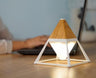 LumiPyramid Touch LED Lampe | Dimmbare Beleuchtung | Stilvolle Diamant-Optik | Perfekt für Zuhause & Büro