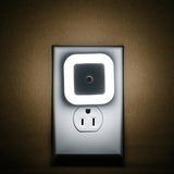 LumeHalo LED Nachtlicht | Intelligenter Bewegungsmelder | Energieeffizient & Stilvoll | Perfekt für Zuhause