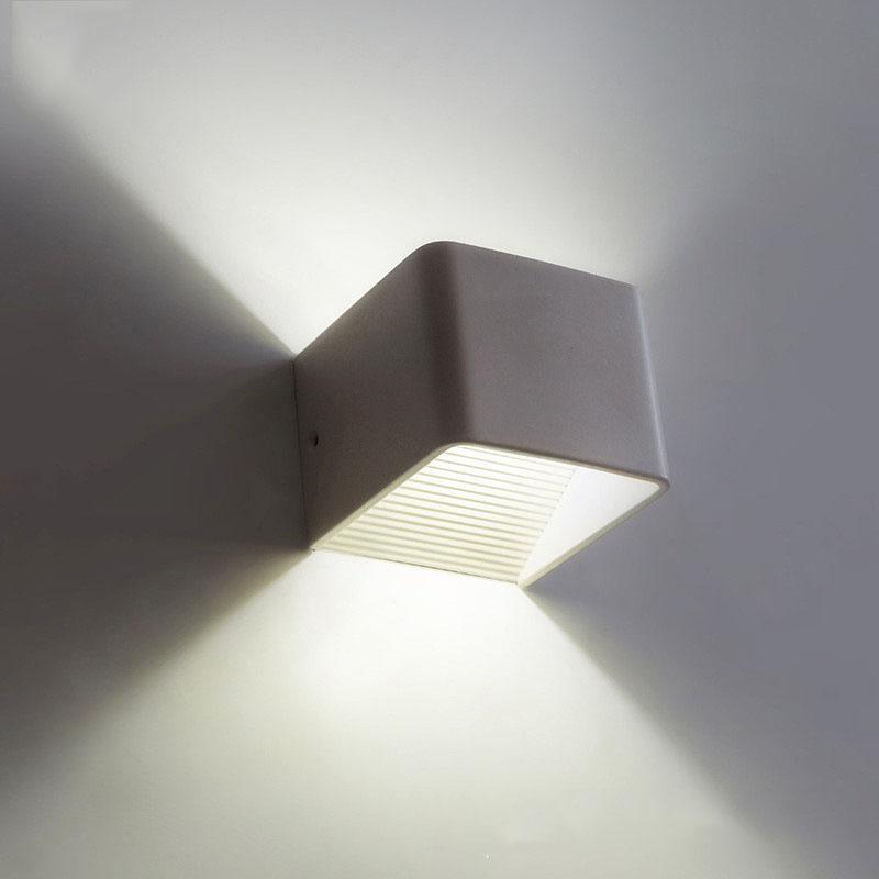 LumiBloc LED Wandlampe | Up & Down Licht | Modernes Würfel-Design | Holz & Farbvarianten