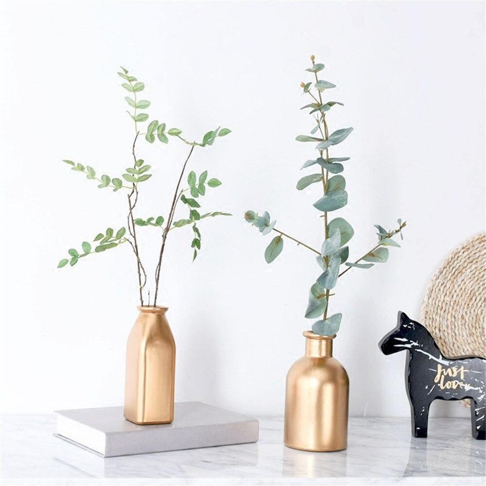 GoldElegance Tischvase | Moderner Blumenschmuck | Luxuriöse Dekoration für Zuhause
