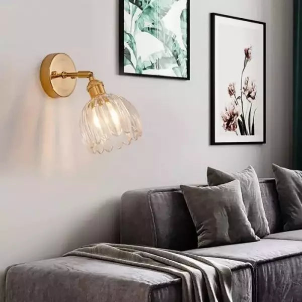 TulipGlow Wandlampe | Retro Design Blütenform | Glas & Metall | Dekorative Beleuchtung