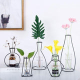 LineElegance Moderner Eisen-Vasenhalter | Minimalistisches Design | Perfekte Dekoration