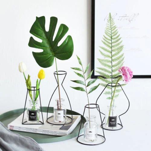 LineElegance Moderner Eisen-Vasenhalter | Minimalistisches Design | Perfekte Dekoration