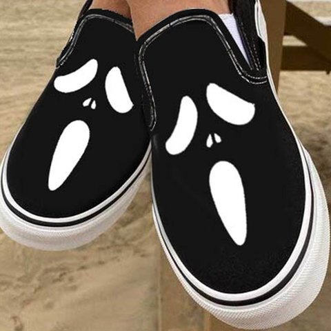 SkullStride Canvas Slipper mit Totenkopf-Print | Lässige Freizeitschuhe | Komfort & Stil für jeden Tag