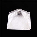 CrystalForge Geschnitzte Kristallpyramide | Spirituelle Deko | Handgefertigt & Energetisierend | Einzigartiges Design