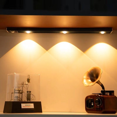 LumiShine Sensor Nachtlicht | Bewegungsmelder | Energiesparend | Kabelloses Design | 1+1 Aktion