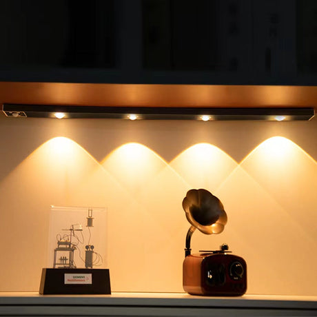 LumiShine Sensor Nachtlicht | Bewegungsmelder | Energiesparend | Kabelloses Design | 1+1 Aktion